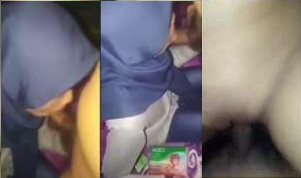 Bokep ngentot adik jilbab biru penurut